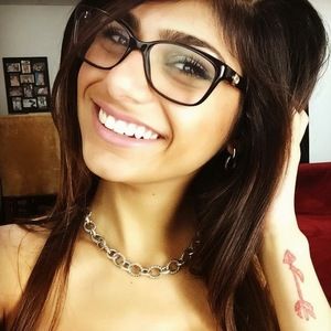 Meet your Posher, D'bo